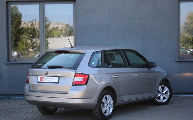 Skoda Fabia cena 39900 przebieg: 73765, rok produkcji 2017 z Stronie Śląskie małe 277